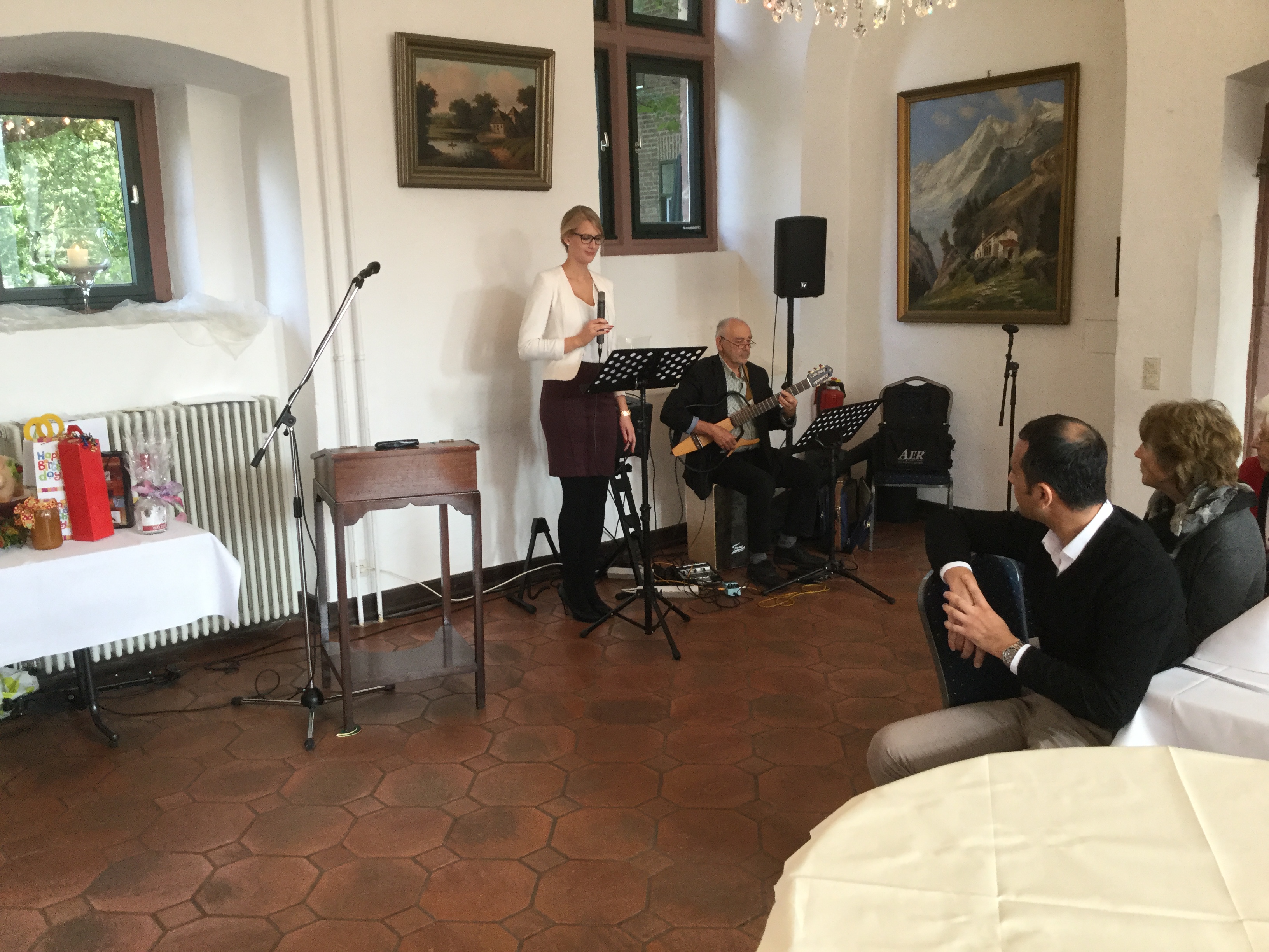 Ille Heye und Dirk Heye, 80ter Geburtstag auf Burg Konradsheim - Germany am 3 Okt 2015